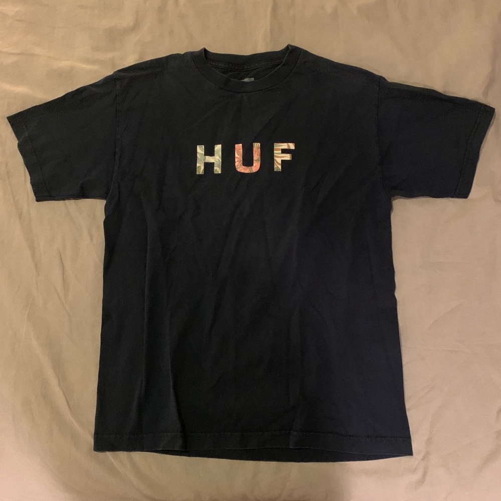 HUF T-shirt